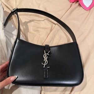 Elegant Black Shoulder Bag with Silver Accent